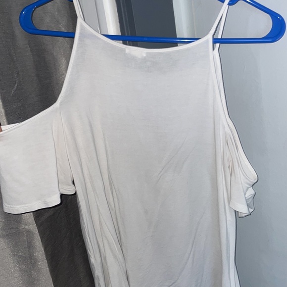 White Cold Shoulder Top - Picture 4 of 5